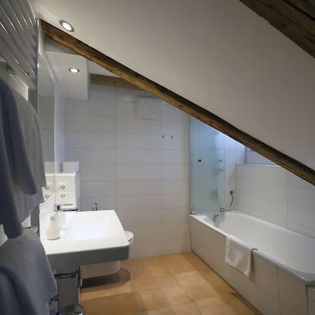 Elisabeth Apartment *